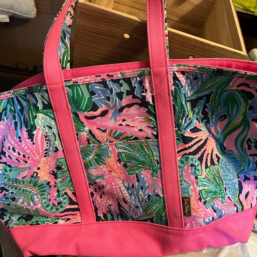 Lilly Pulitzer canvas tote.